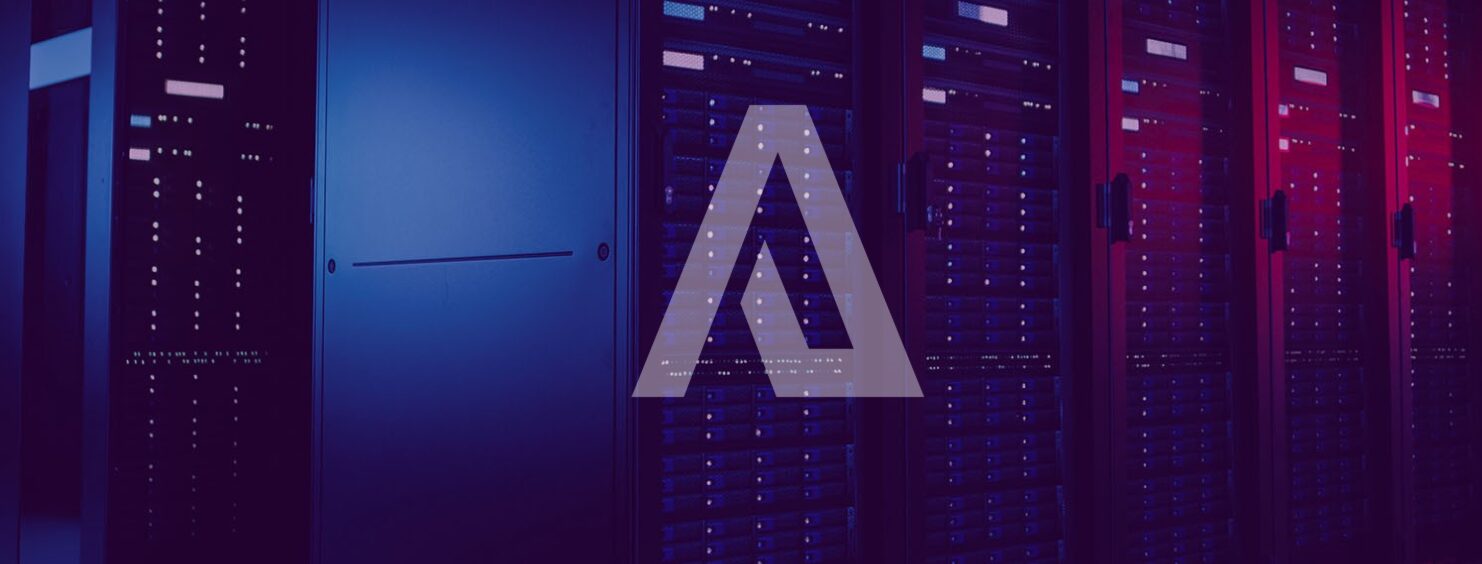 L'immagine mostra dei server o meglio dei datacenter con logo alpsim compagnia internet mobile con sim solo dati.