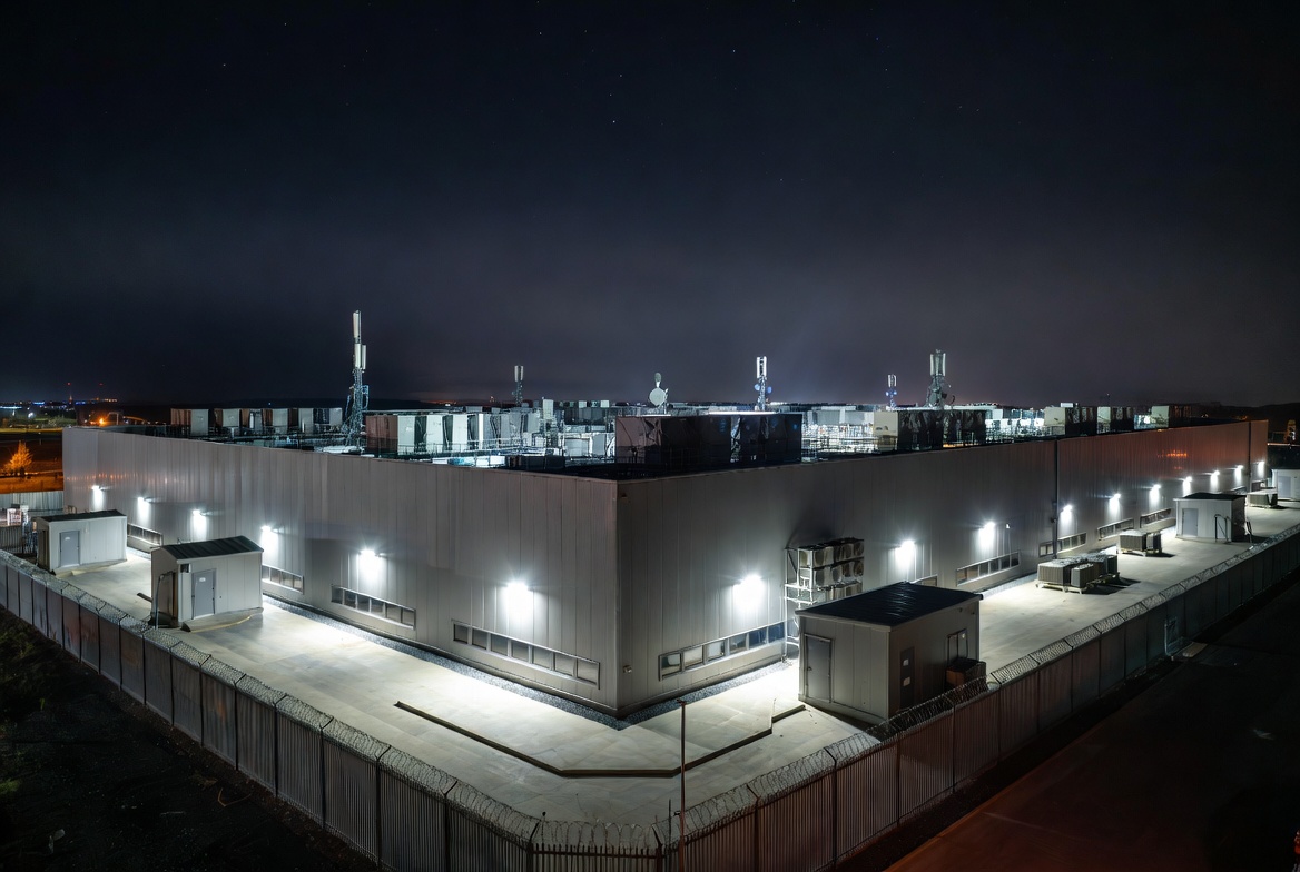 L'immagine mostra un datacenter wordpress esterno.